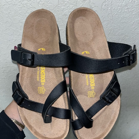 Birkenstock Yara Black Sandals – Women’s Size 41 (Narrow Fit) - Picture 2 of 8